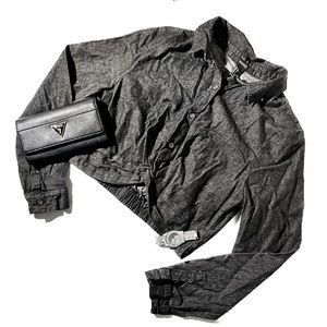 BUTTON UP BLACK CROP TOP [ FOREVER 21 ]